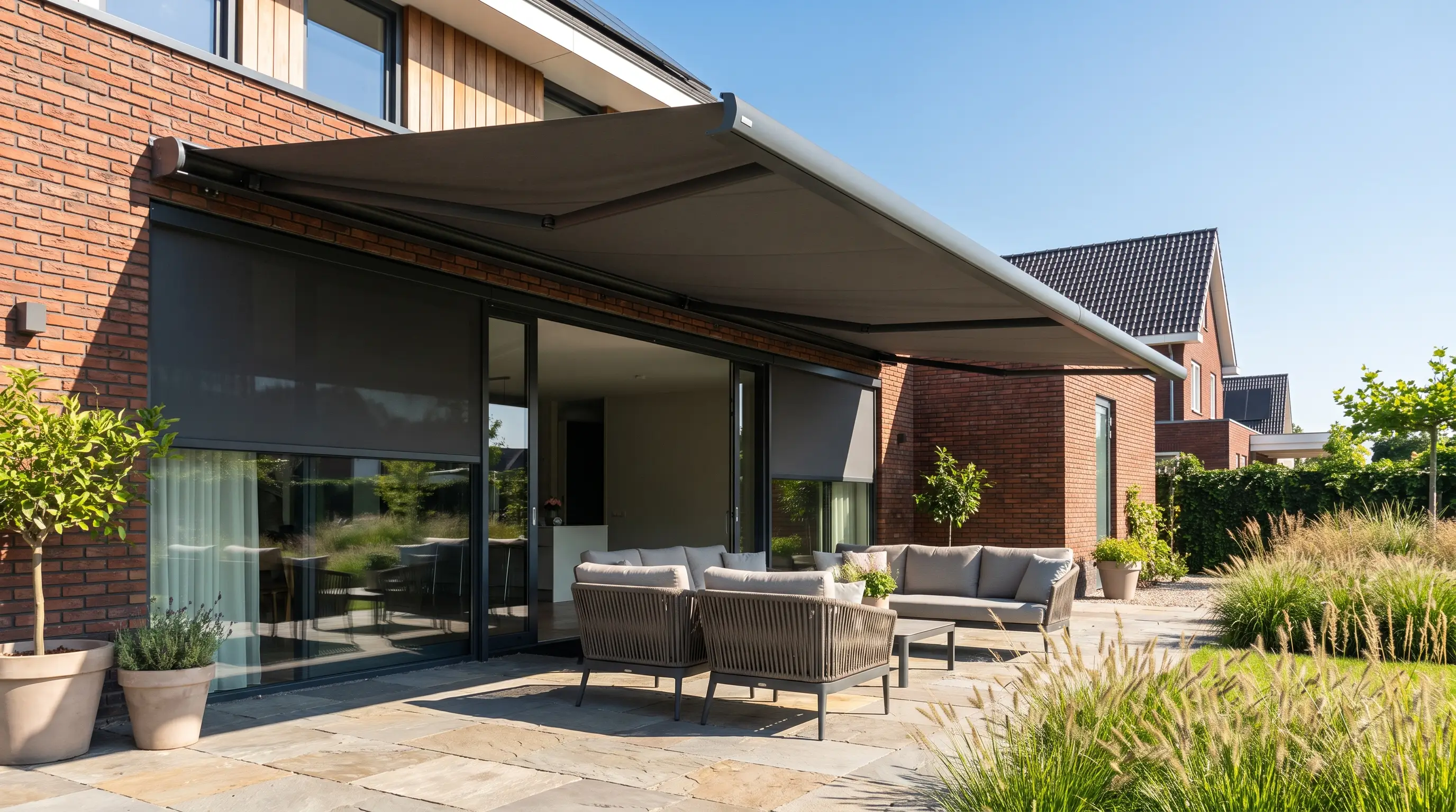 Terras: Knikarmscherm en ritsscreens